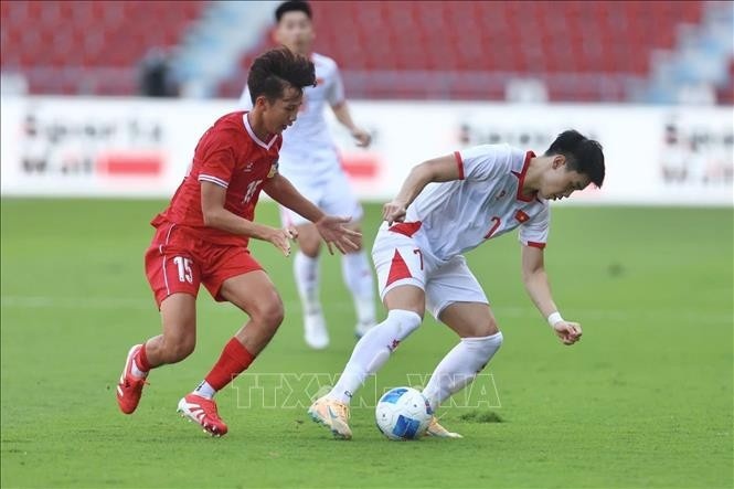10 mẹo đá bóng hiệu quả cho người mới bắt đầu giúp cải thiện kỹ thuật tạt bóng và sút phạt đền